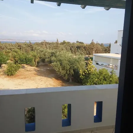 Castello Azzurro Agia Anna (Naxos)